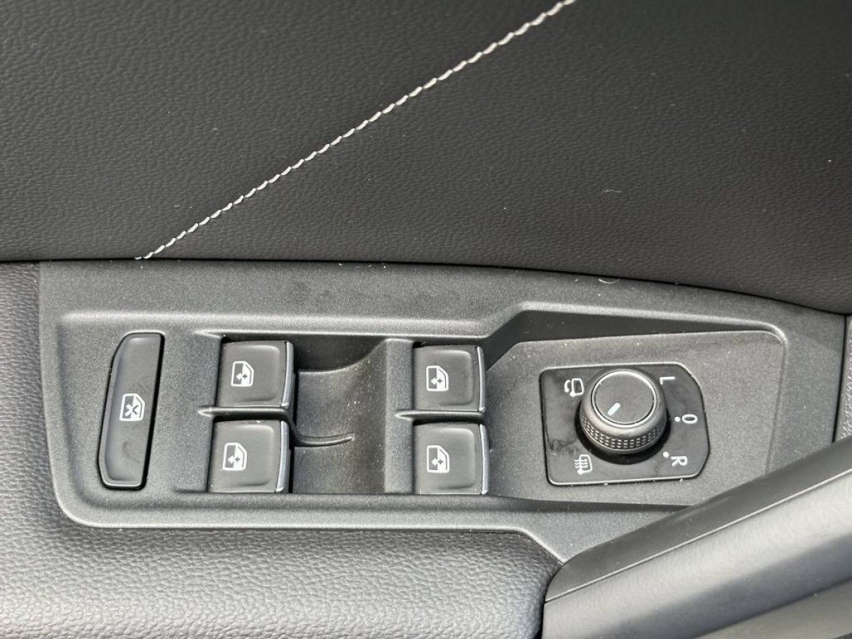 Volkswagen Tiguan 2.0 TDI 150 DSG7 R-Line